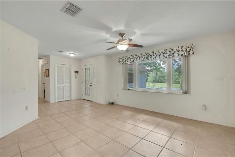 House in Homosassa, Florida 3 bedrooms № 2403078 - photo 10