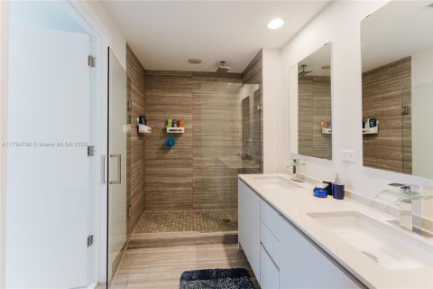 Condominio en venta en Miami, Florida, 2 dormitorios, 95.5 m2 № 1936990 - foto 23