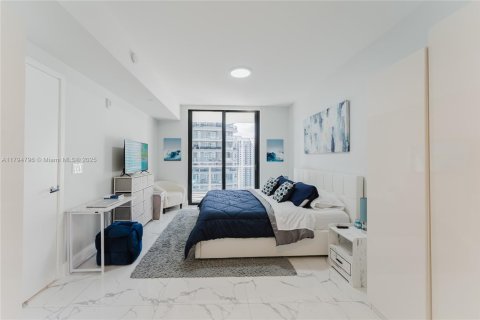 Condo in Miami, Florida, 2 bedrooms  № 1936990 - photo 25
