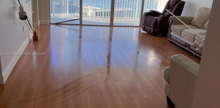 Condo in Aventura, Florida, 3 bedrooms  № 2077903