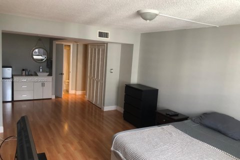 Condo in Aventura, Florida, 3 bedrooms  № 2077903 - photo 18