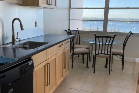 Condo in Aventura, Florida, 3 bedrooms  № 2077903 - photo 2