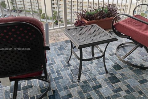 Condo in Aventura, Florida, 3 bedrooms  № 2077903 - photo 7