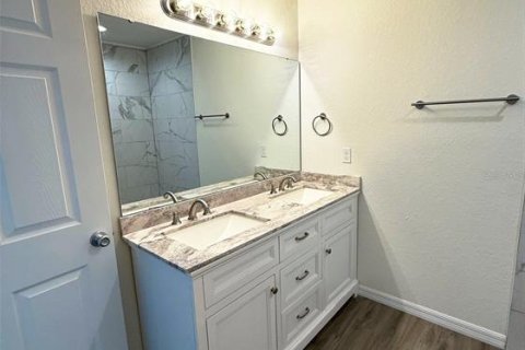 House in Edgewater, Florida 3 bedrooms, 162.21 sq.m. № 1885302 - photo 15