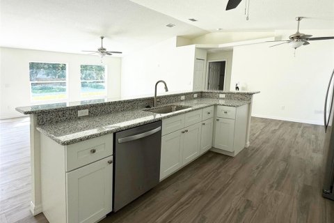House in Edgewater, Florida 3 bedrooms, 162.21 sq.m. № 1885302 - photo 10