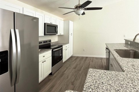 House in Edgewater, Florida 3 bedrooms, 162.21 sq.m. № 1885302 - photo 8