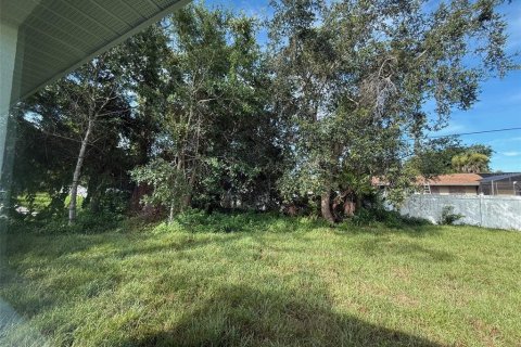 House in Edgewater, Florida 3 bedrooms, 162.21 sq.m. № 1885302 - photo 4