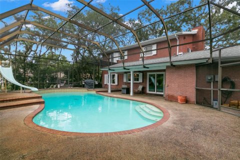 House in Safety Harbor, Florida 3 bedrooms, 197.32 sq.m. № 1916259 - photo 17