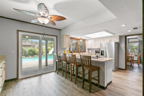 House in Safety Harbor, Florida 3 bedrooms, 197.32 sq.m. № 1916259 - photo 10