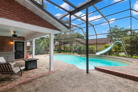 House in Safety Harbor, Florida 3 bedrooms, 197.32 sq.m. № 1916259 - photo 18
