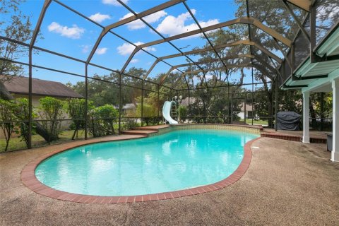 House in Safety Harbor, Florida 3 bedrooms, 197.32 sq.m. № 1916259 - photo 16