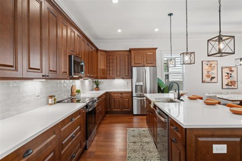 House in Tampa, Florida 4 bedrooms, 250.93 sq.m. № 1800595 - photo 15