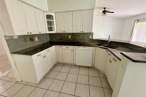 Casa en alquiler en Longwood, Florida, 4 dormitorios, 260.13 m2 № 1919703 - foto 4
