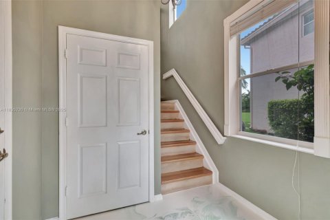 Condominio en venta en Boynton Beach, Florida, 3 dormitorios, 161.28 m2 № 1818126 - foto 3