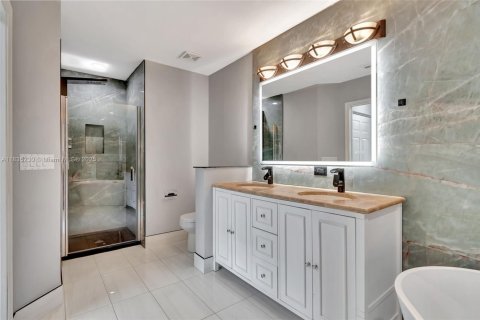 Condominio en venta en Boynton Beach, Florida, 3 dormitorios, 161.28 m2 № 1818126 - foto 8