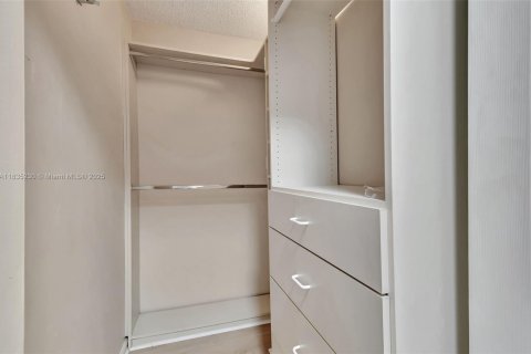 Condominio en venta en Boynton Beach, Florida, 3 dormitorios, 161.28 m2 № 1818126 - foto 10