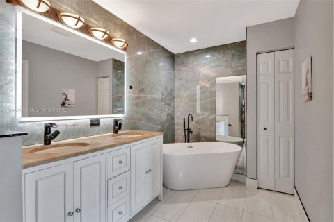 Condominio en venta en Boynton Beach, Florida, 3 dormitorios, 161.28 m2 № 1818126 - foto 6