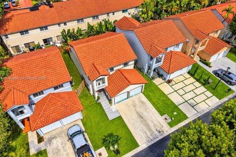 Villa ou maison à vendre à Miami, Floride: 3 chambres, 199.55 m2 № 2431318 - photo 29