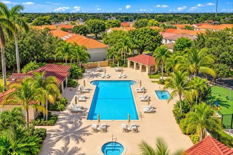 Villa ou maison à vendre à Miami, Floride: 3 chambres, 199.55 m2 № 2431318 - photo 30