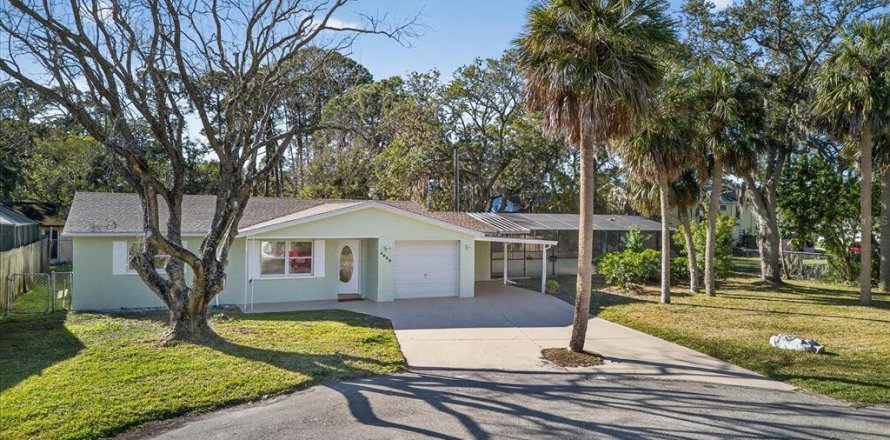 Casa en New Port Richey, Florida 3 dormitorios, 136.94 m2 № 2217905