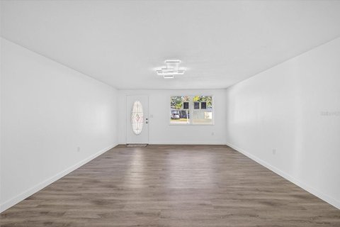 Casa en venta en New Port Richey, Florida, 3 dormitorios, 136.94 m2 № 2217905 - foto 7