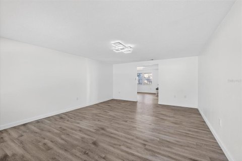 Casa en venta en New Port Richey, Florida, 3 dormitorios, 136.94 m2 № 2217905 - foto 8