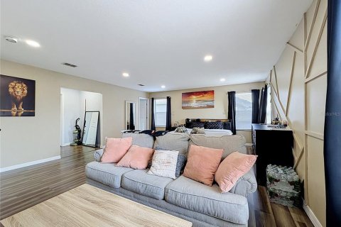 Villa ou maison à vendre à Davenport, Floride: 6 chambres, 320.98 m2 № 2355806 - photo 22