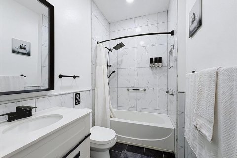 Villa ou maison à vendre à Davenport, Floride: 6 chambres, 320.98 m2 № 2355806 - photo 21