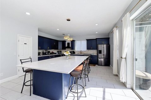 Villa ou maison à vendre à Davenport, Floride: 6 chambres, 320.98 m2 № 2355806 - photo 2