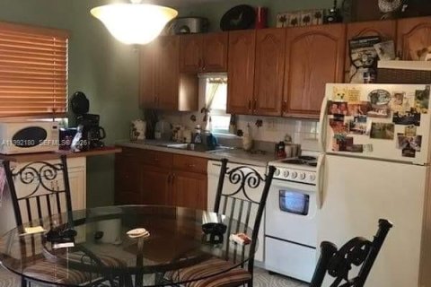 Appartement à louer à Hollywood, Floride: 51.1 m2 № 2056797 - photo 4