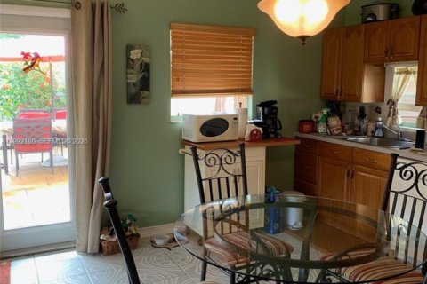 Appartement à louer à Hollywood, Floride: 51.1 m2 № 2056797 - photo 7