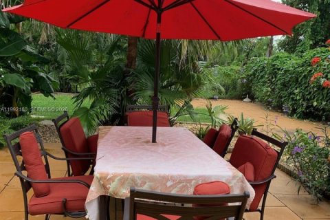 Appartement à louer à Hollywood, Floride: 51.1 m2 № 2056797 - photo 13