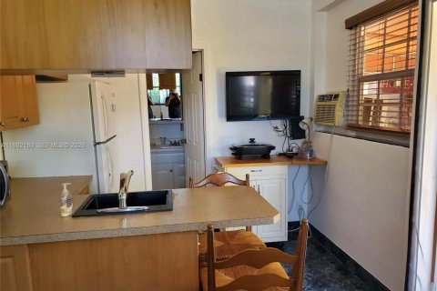 Appartement à louer à Hollywood, Floride: 51.1 m2 № 2056797 - photo 2