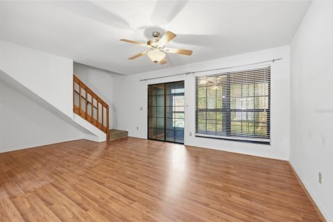 Adosado en venta en Gainesville, Florida, 3 dormitorios, 127.28 m2 № 2157916 - foto 3