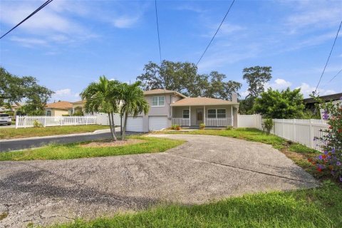 Villa ou maison à vendre à Seminole, Floride: 3 chambres, 146.51 m2 № 2406662 - photo 2