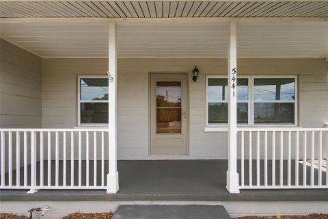 Villa ou maison à vendre à Seminole, Floride: 3 chambres, 146.51 m2 № 2406662 - photo 5