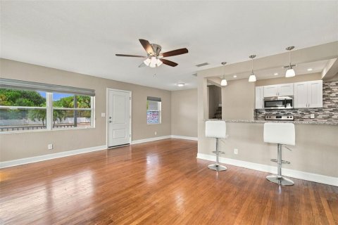 Villa ou maison à vendre à Seminole, Floride: 3 chambres, 146.51 m2 № 2406662 - photo 9