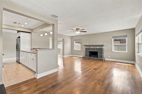 Villa ou maison à vendre à Seminole, Floride: 3 chambres, 146.51 m2 № 2406662 - photo 10