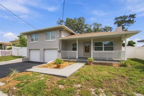 Villa ou maison à vendre à Seminole, Floride: 3 chambres, 146.51 m2 № 2406662 - photo 4