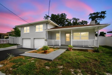 Villa ou maison à Seminole, Floride 3 chambres, 146.51 m2 № 2406662