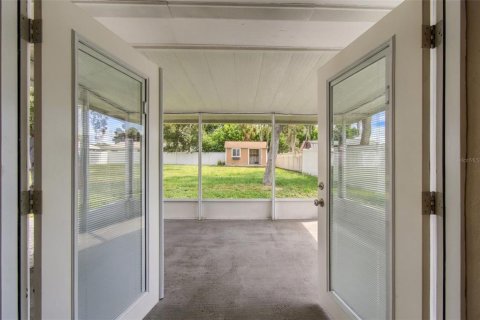 Villa ou maison à vendre à Seminole, Floride: 3 chambres, 146.51 m2 № 2406662 - photo 30