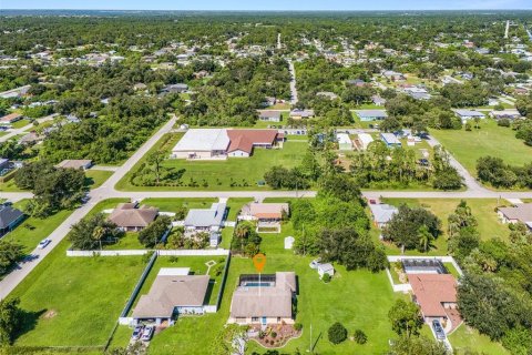 Casa en venta en Port Charlotte, Florida, 3 dormitorios, 118.36 m2 № 1898584 - foto 7