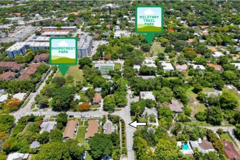 Villa ou maison à vendre à Miami, Floride: 2 chambres, 112.97 m2 № 1998418 - photo 29