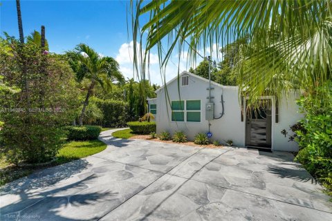 Villa ou maison à vendre à Miami, Floride: 2 chambres, 112.97 m2 № 1998418 - photo 25