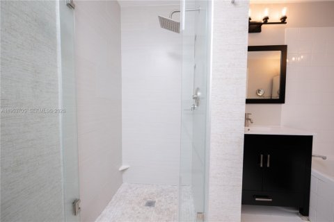 Copropriété à vendre à Doral, Floride: 3 chambres, 135.64 m2 № 2010013 - photo 20