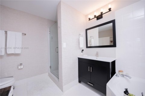 Copropriété à vendre à Doral, Floride: 3 chambres, 135.64 m2 № 2010013 - photo 18