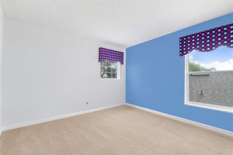 Villa ou maison à vendre à Haines City, Floride: 4 chambres, 161.65 m2 № 2416452 - photo 17