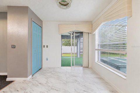 Villa ou maison à vendre à Haines City, Floride: 4 chambres, 161.65 m2 № 2416452 - photo 11
