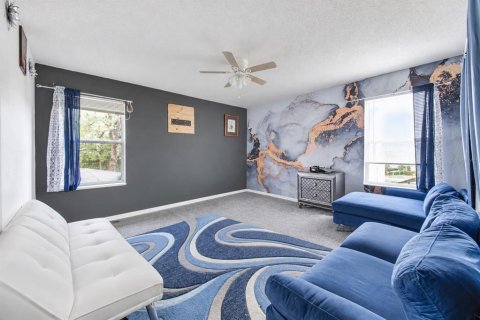 Villa ou maison à vendre à Haines City, Floride: 4 chambres, 161.65 m2 № 2416452 - photo 15