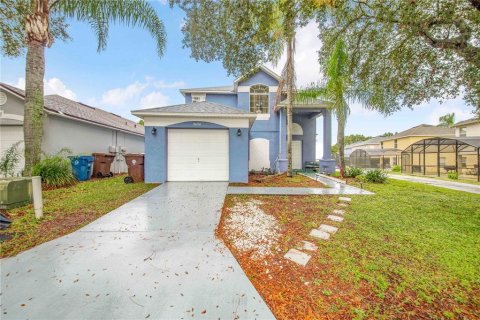 Villa ou maison à vendre à Haines City, Floride: 4 chambres, 161.65 m2 № 2416452 - photo 4
